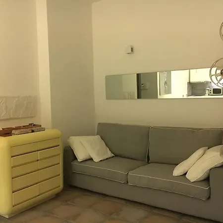 Casa Degli Ulivi * Carrara
